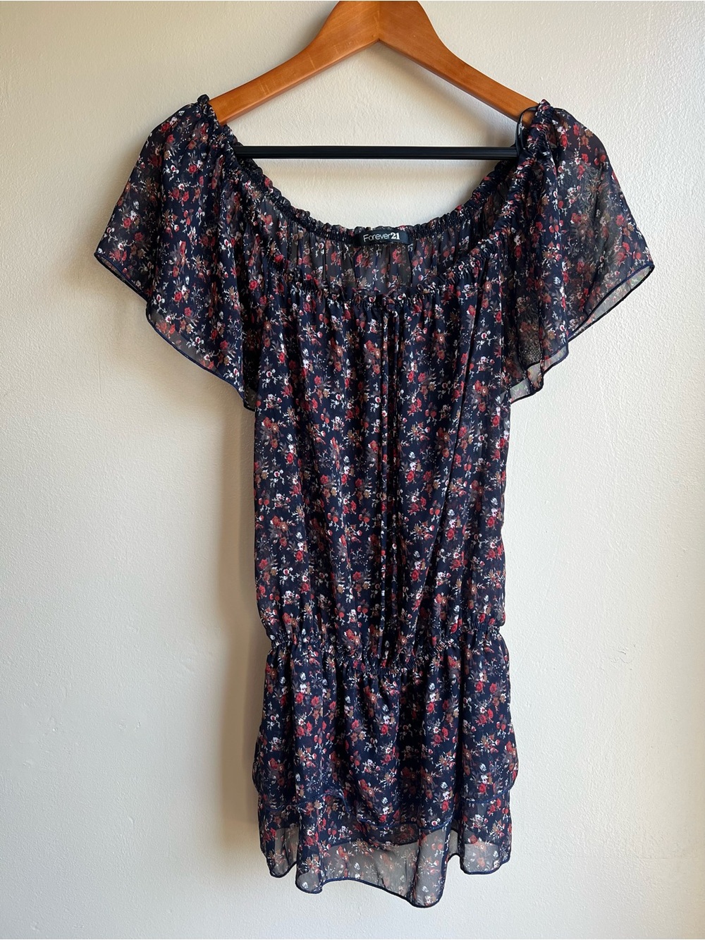 Forever 21 ditsy floral chiffon off the shoulder tunic top